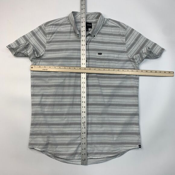 Hurley Shirt Mens L Large Grey Button Down Short Sleeve Striped Cotton Pocket - Picture 6 of 10
